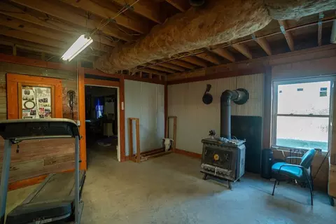 Entry Way - 15017 Botkin Rd, Centerville, KS 66014 photo 3 of 4
