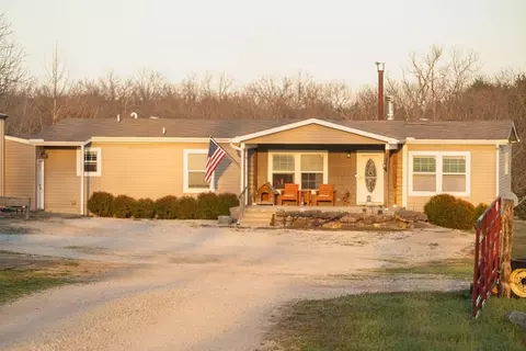 Exterior - 15017 Botkin Rd, Centerville, KS 66014 photo 1 of 4