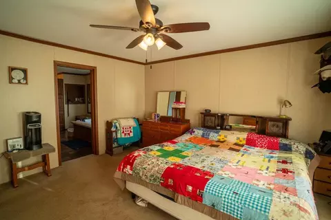 Bedroom - 15017 Botkin Rd, Centerville, KS 66014 photo 2 of 3
