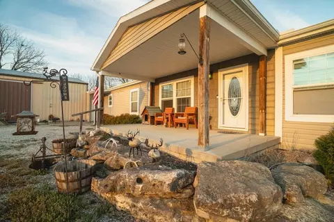 Exterior - 15017 Botkin Rd, Centerville, KS 66014 photo 2 of 4