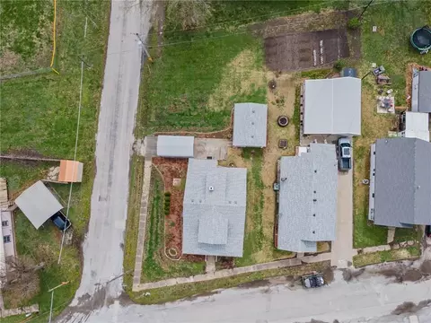 View/Area - 210 W 4th St, Norborne, MO 64668 photo 1 of 1