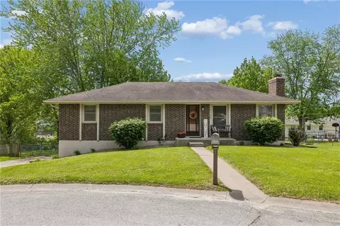 1105 Williams St, Excelsior Springs, MO 64024