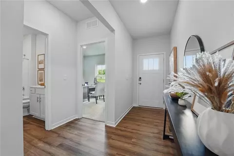 10304 Tuscany Pkwy, Peculiar, MO 64078