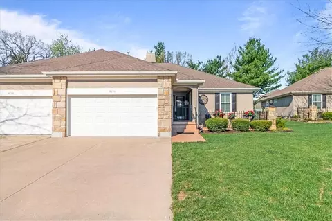 4116 SW Minnesota Dr, Lees Summit, MO 64082