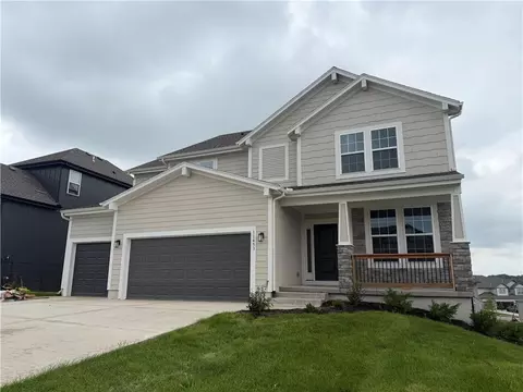 11453 S Langley St, Olathe, KS 66061