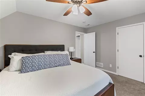 Bedroom - 6009 Walnut Cv, Trimble, MO 64492 photo 4 of 5