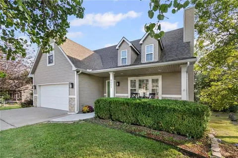 Exterior - 6009 Walnut Cv, Trimble, MO 64492 photo 3 of 9