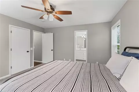 Bedroom - 6009 Walnut Cv, Trimble, MO 64492 photo 2 of 5