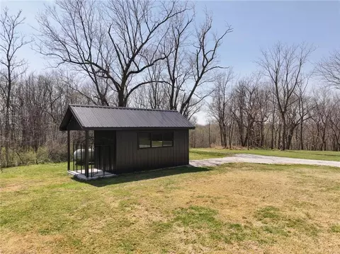 Exterior - 107 SE 40th Rd, Lamar, MO 64759 photo 2 of 6