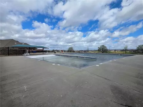Exterior - 1205 Hampton Dr, Raymore, MO 64083 photo 7 of 8