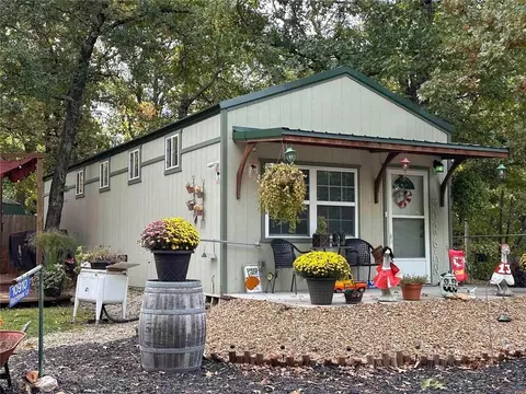 10910 Watchtower Ln, Warsaw, MO 65355