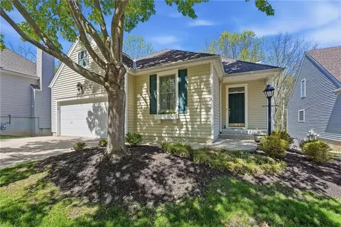 12604 Noland St, Overland Park, KS 66213