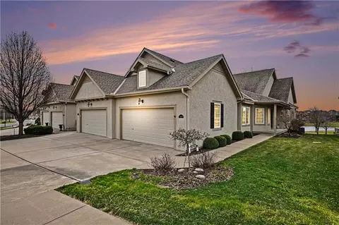 2409 NE 107th Ter, Kansas City, MO 64155