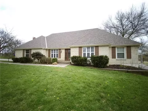 901 96th Ter, Kansas City, MO 64155