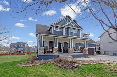 1303 Ashdown Cir, Raymore, MO 64083