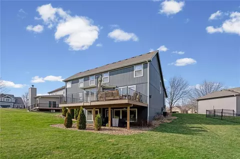 Exterior - 1303 Ashdown Cir, Raymore, MO 64083 photo 11 of 11