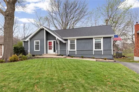 10014 Rosehill Rd, Lenexa, KS 66215