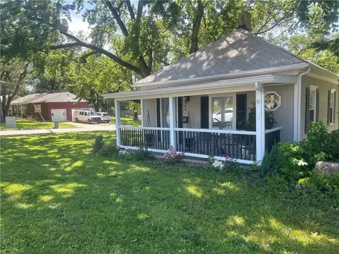 944 S 55th St, Kansas City, KS 66106