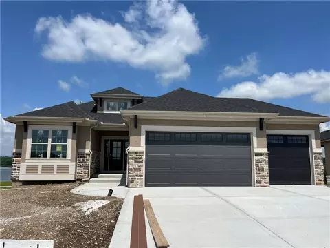 1628 Hanover Ln, Raymore, MO 64083