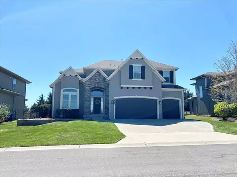 24205 W 111th Pl, Olathe, KS 66061