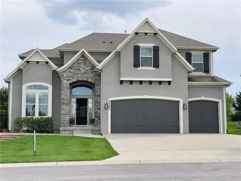 24205 W 111th Pl, Olathe, KS 66061