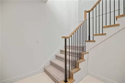 Entry Way - 500 Bentwater Dr, Raymore, MO 64083 photo 5 of 5