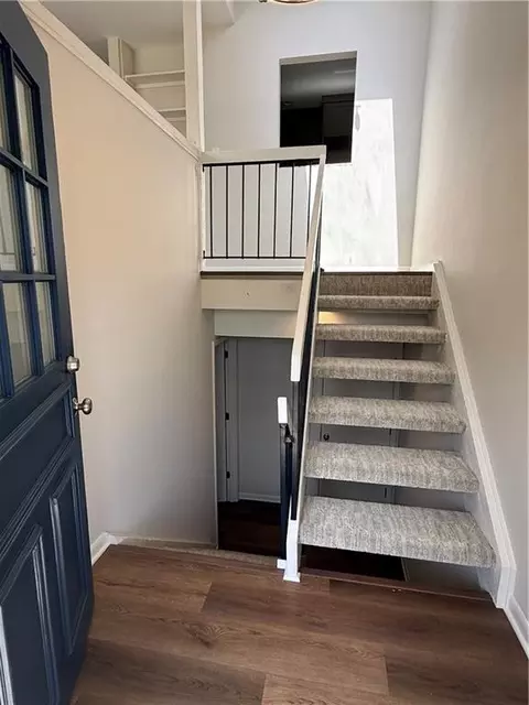 12928 W 110th St, Overland Park, KS 66210