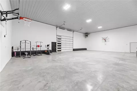 25594 Somerset Rd, Paola, KS 66071