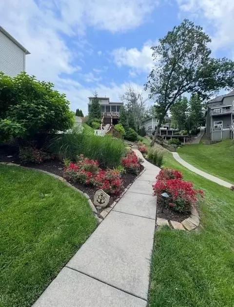 69 L St, Lake Lotawana, MO 64086