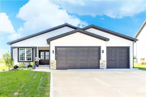 31757 W 168th Ct, Gardner, KS 66030
