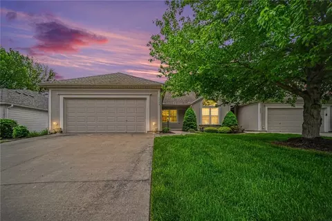 6035 NW 79th St, Kansas City, MO 64151