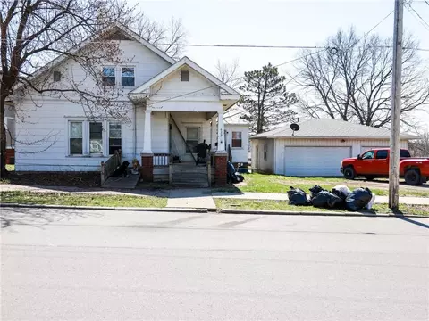 432 W Crowder Rd, Trenton, MO 64683