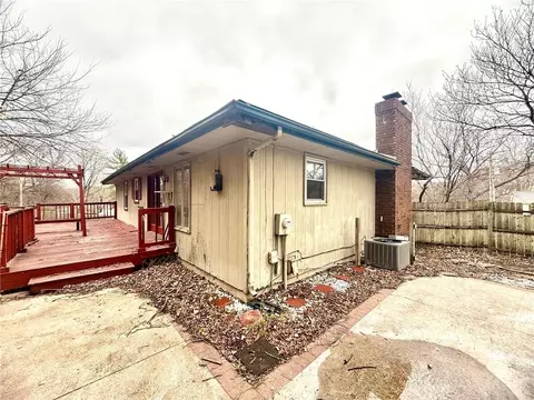 Exterior - 3112 Hampton Rd, Saint Joseph, MO 64505 photo 2 of 4
