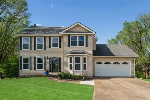 14985 Forest View Ct, Bonner Springs, KS 66012