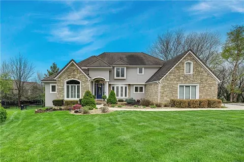 14105 Belinder St, Leawood, KS 66224