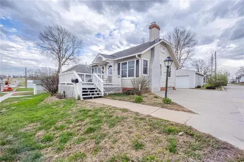 106 Us Hwy 136 E Hwy, Rock Port, MO 64482
