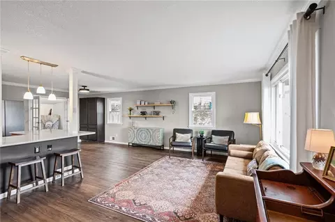 4909 Nall Ave, Roeland Park, KS 66202