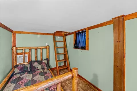 Bedroom - 61 N Lakeview Rd, Mapleton, KS 66754 photo 6 of 6