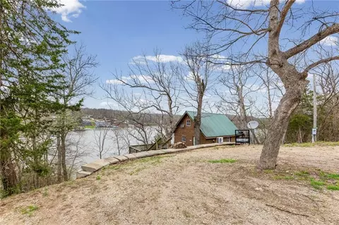 Exterior - 61 N Lakeview Rd, Mapleton, KS 66754 photo 1 of 2