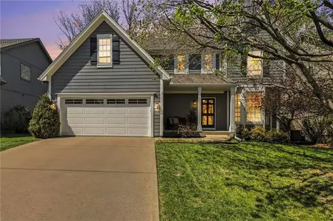 8308 W 127th Cir, Overland Park, KS 66213
