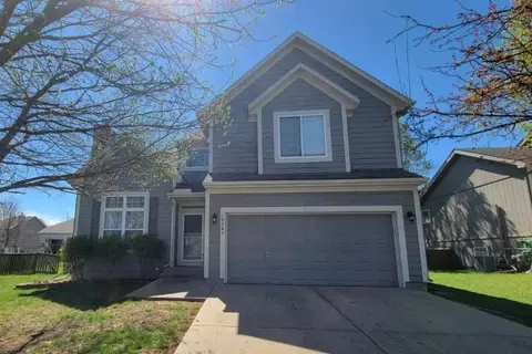 16385 W 156th Ter, Olathe, KS 66062