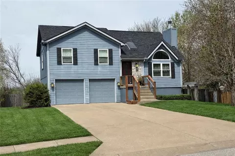 8254 NE 112th St, Kansas City, MO 64157