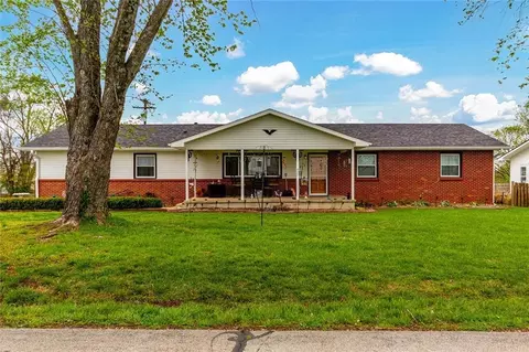 927 Pinnacle St, Warsaw, MO 65355