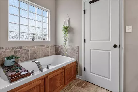 Bath - 111 E Timberlake Dr, Lone Jack, MO 64070 photo 2 of 3