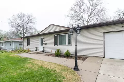 4404 E 137th St, Grandview, MO 64030