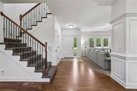 Entry Way - 3400 NW 50 St, Riverside, MO 64150 photo 1 of 7
