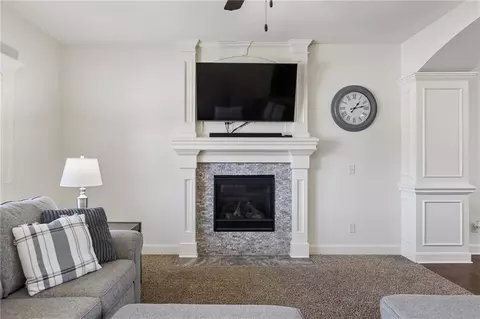 Living - 3400 NW 50 St, Riverside, MO 64150 photo 2 of 3