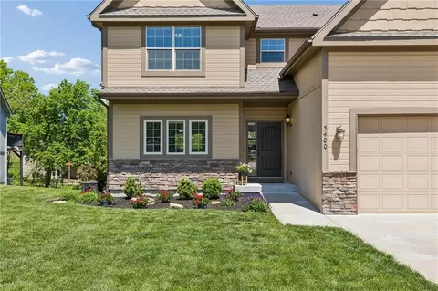 Exterior - 3400 NW 50 St, Riverside, MO 64150 photo 3 of 9