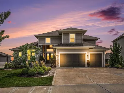 17309 Stearns St, Overland Park, KS 66221
