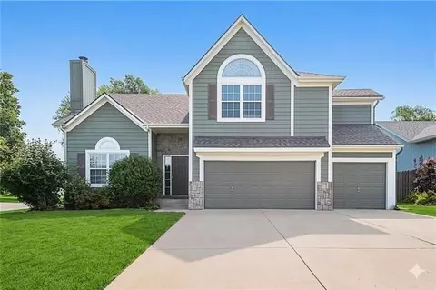 502 Santa Fe Ct, Baldwin City, KS 66006